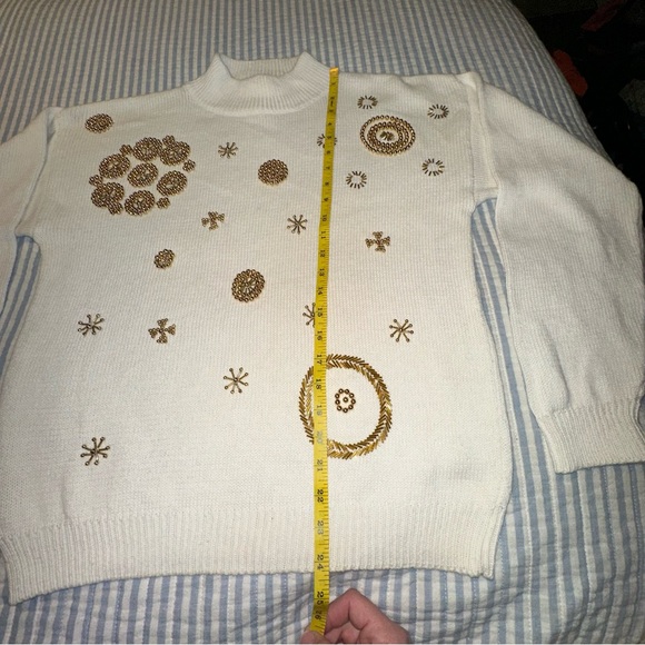 Vintage Premier Moda Sweater  Cream W/ Gold Beaded Design Medium EUC!!!!! - Picture 9 of 10